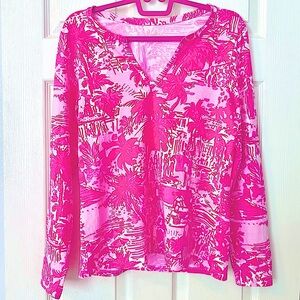 Lilly Pulitzer Kayleigh fitted Top in Rule Breakers Paradise Pink – Size Medium